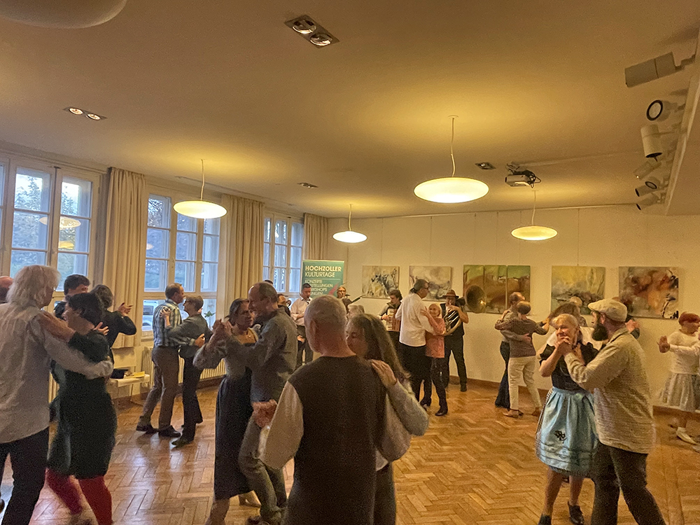 23_HoKuTa_Bayerisch_Tanzen_26_10_25