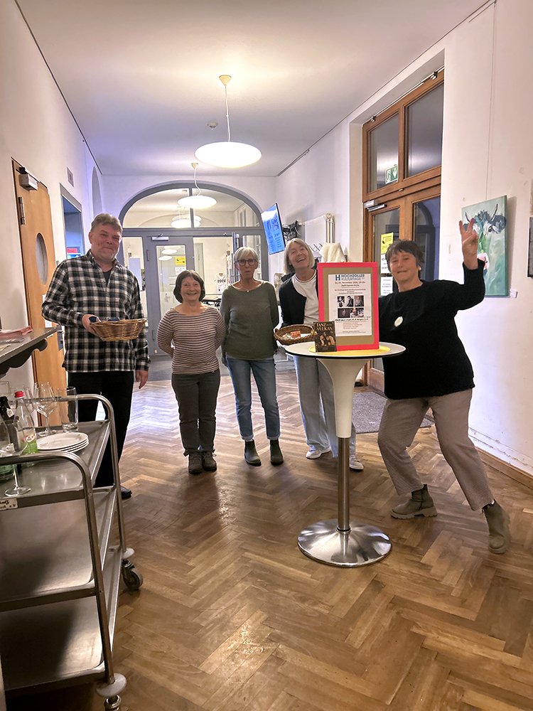 21_Helferinnen_23.10